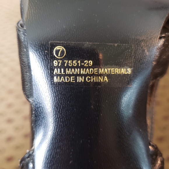 Extreme Pointy Toe Heels Costume Prop - Picture 7 of 8